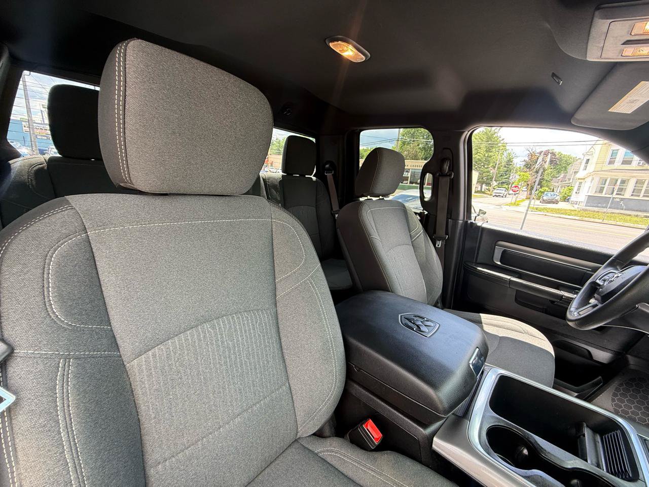 Used 2021 RAM 1500 Warlock AWD/4WD image 38