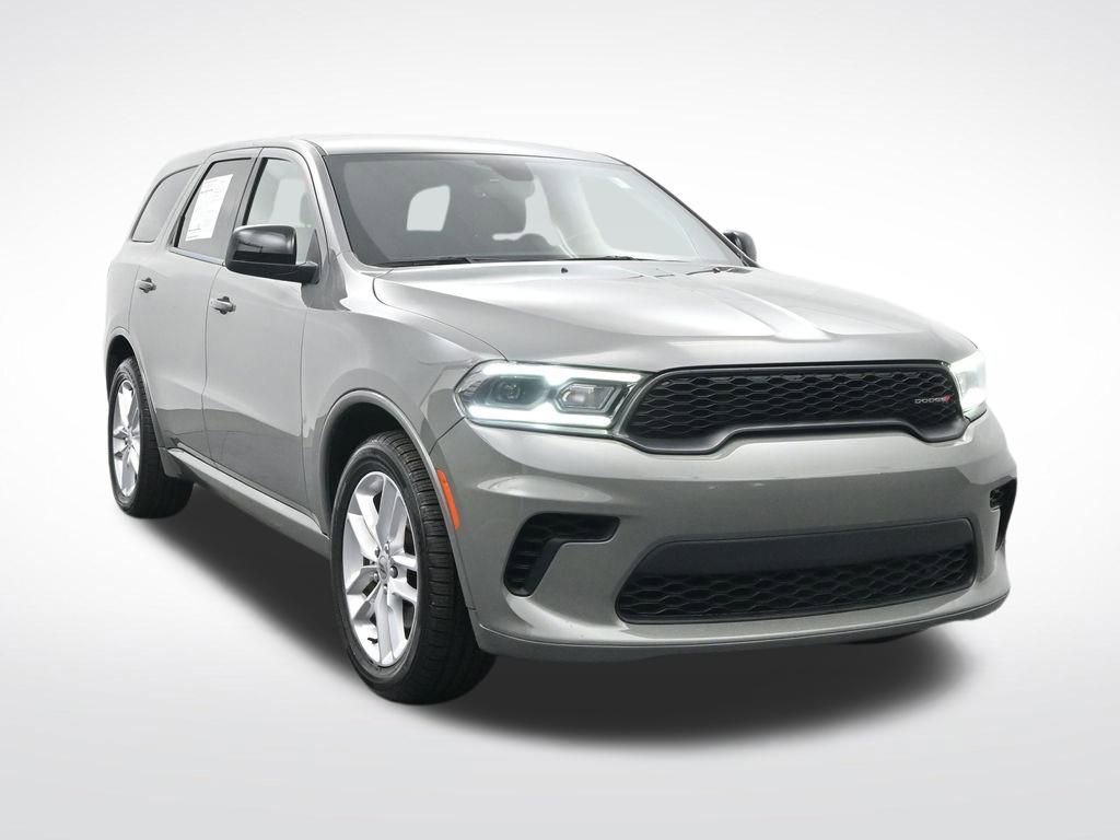 Used 2023 Dodge Durango GT RWD image 3