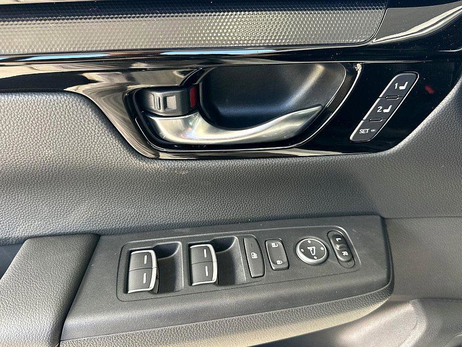 New 2026 Honda CR-V Sport Touring image 9