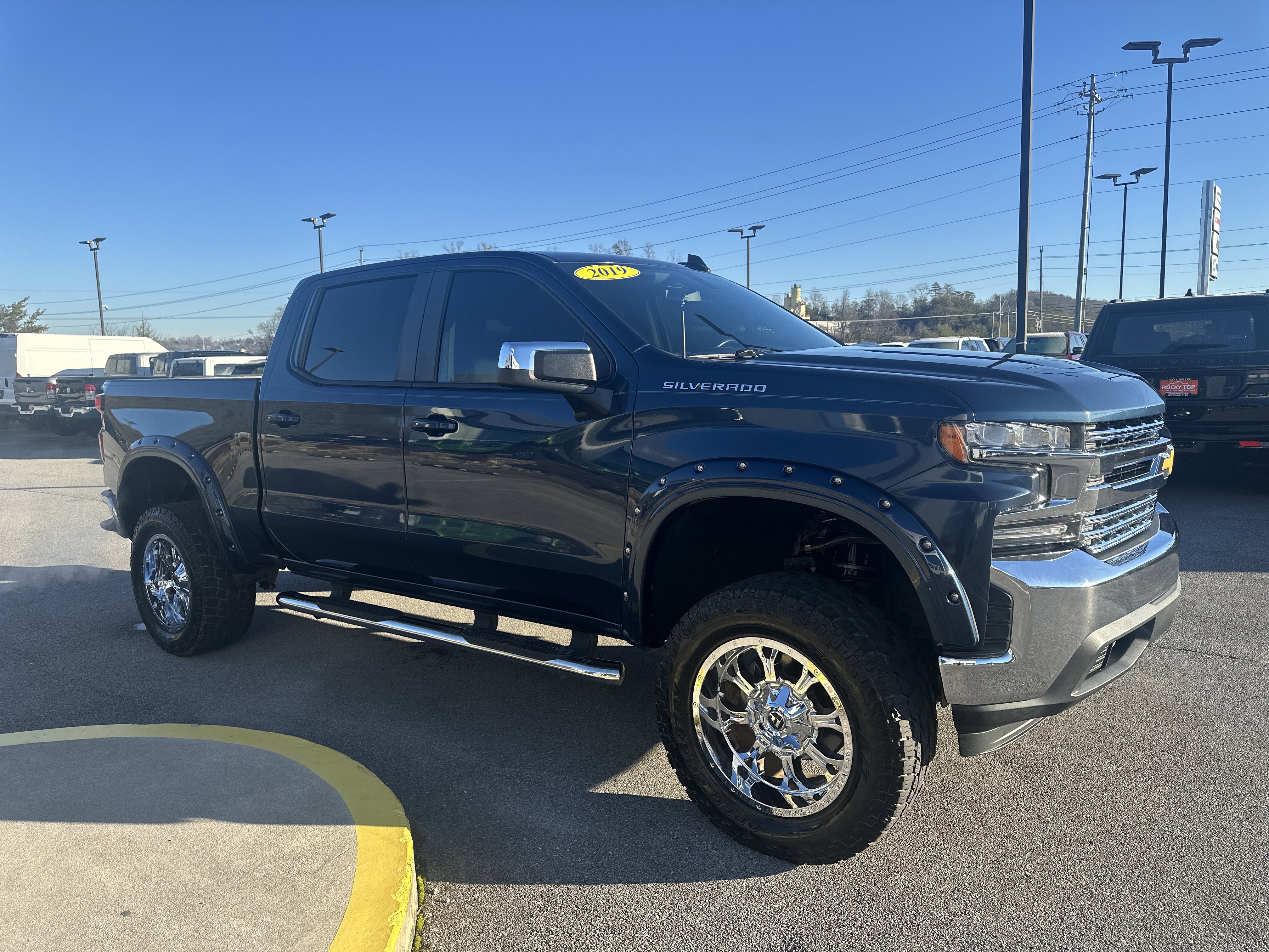 Used 2019 Chevrolet Silverado 1500 LT w/ All-Star Edition image 6