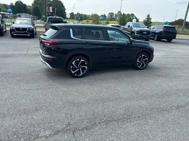 Used 2024 Mitsubishi Outlander SE AWD/4WD image 40
