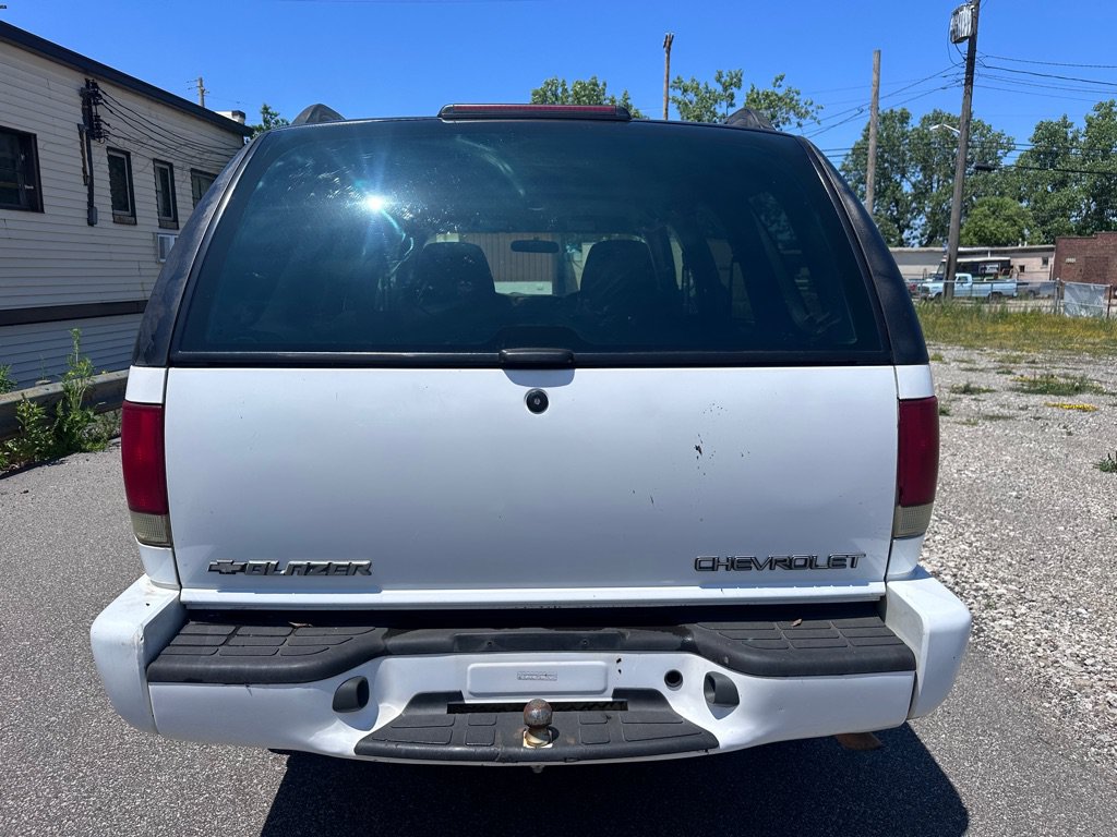 Used 2003 Chevrolet Blazer LS w/ Skid Plate Package AWD/4WD image 3