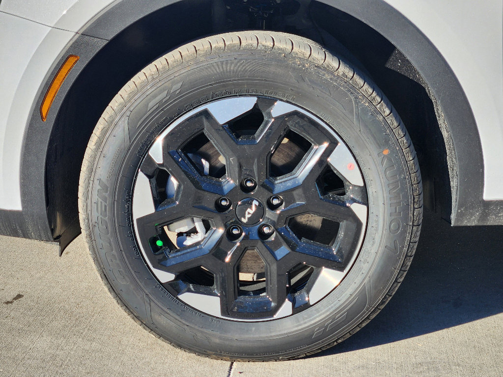 New 2026 Kia Sorento S image 7