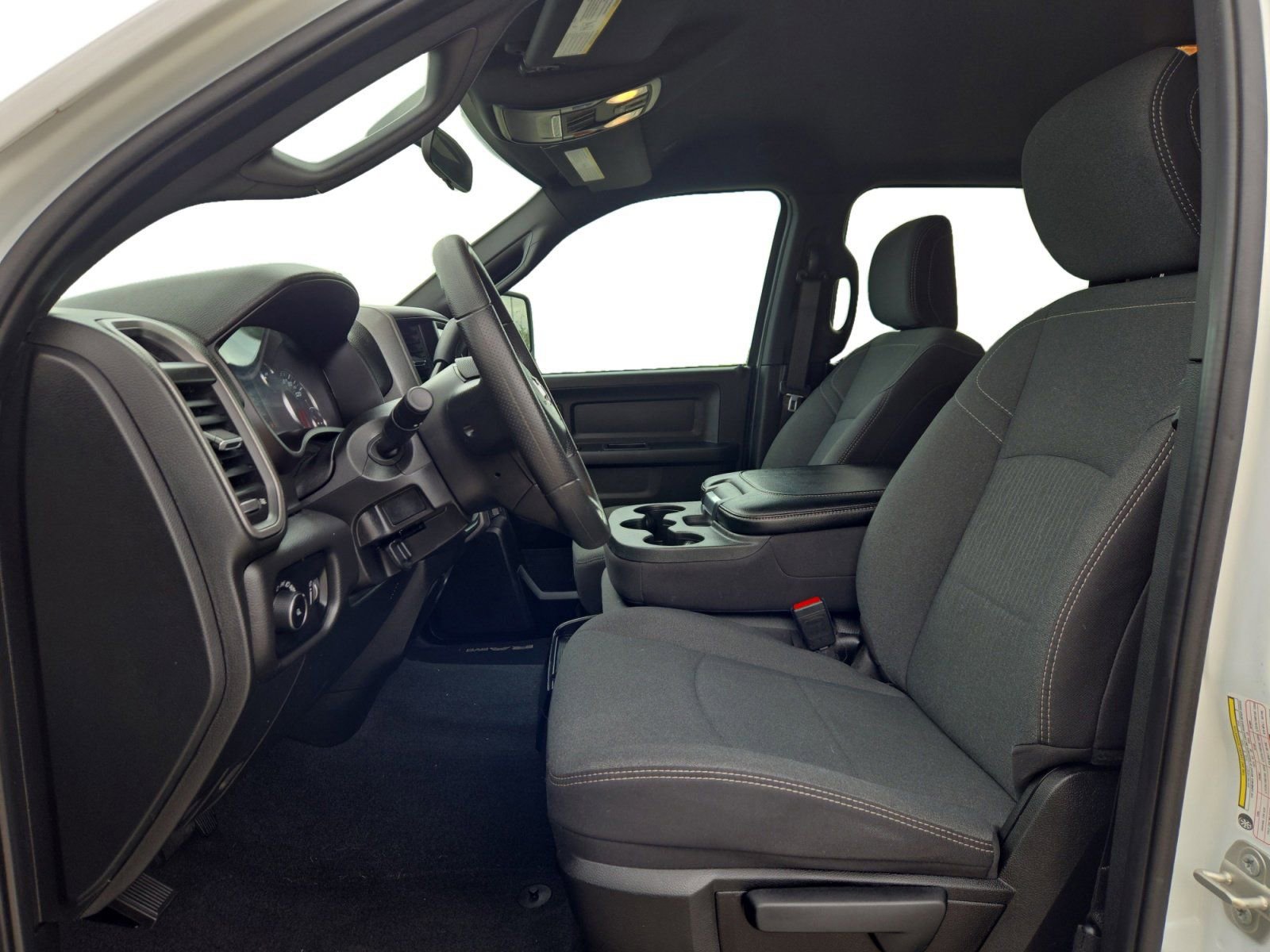 Used 2024 RAM 2500 Tradesman w/ Chrome Appearance Group image 9