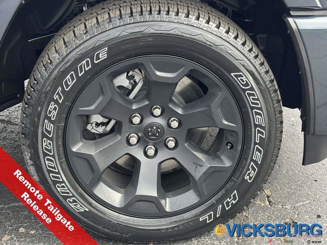 New 2026 RAM 1500 4x4 Crew Cab image 39
