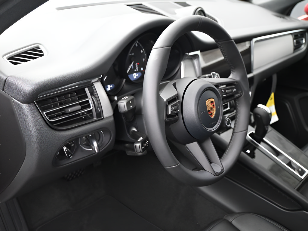 New 2026 Porsche Macan AWD/4WD image 5