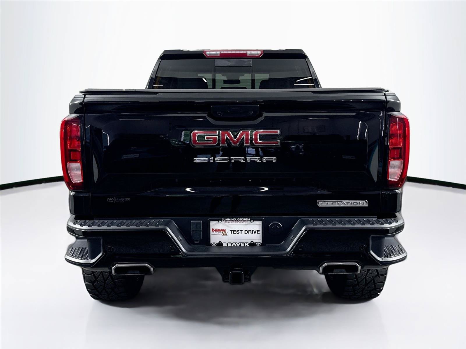 Used 2025 GMC Sierra 1500 Elevation w/ Elevation Premium Package AWD/4WD image 12