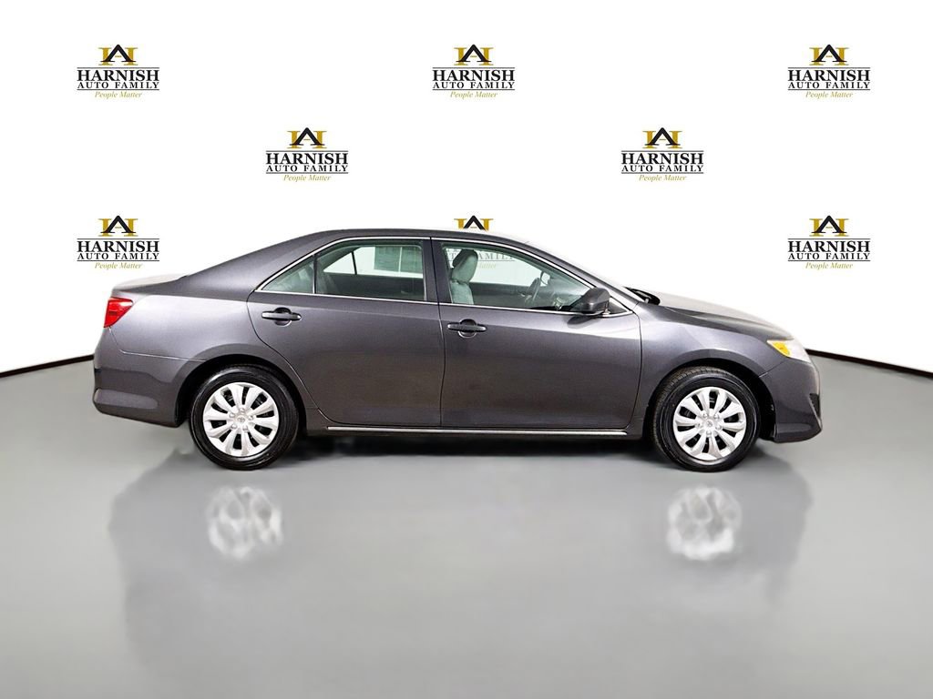 Used 2013 Toyota Camry LE FWD image 8