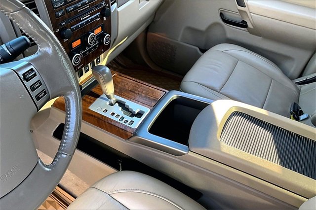 Used 2008 Nissan Titan LE w/ Tow Pkg image 14