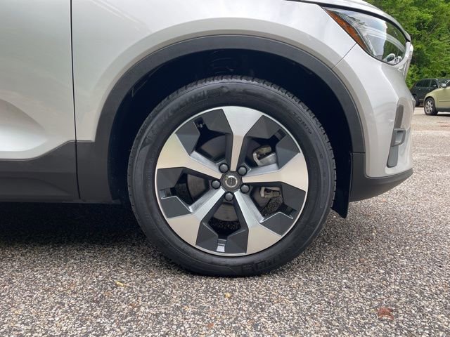 Certified 2023 Volvo XC40 B5 Plus w/ Climate Package AWD/4WD image 25
