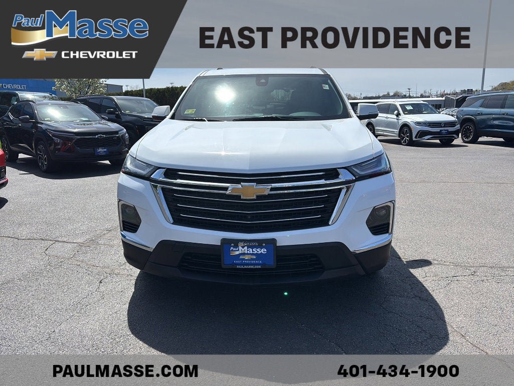 Used 2023 Chevrolet Traverse LT w/ Rear Camera Mirror Package AWD/4WD image 2