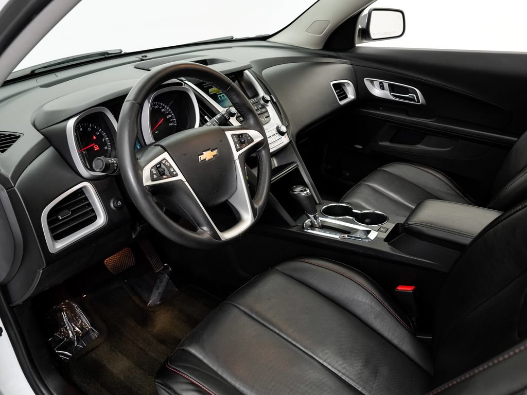Used 2016 Chevrolet Equinox LTZ w/ Enhanced Convenience Package AWD/4WD image 5
