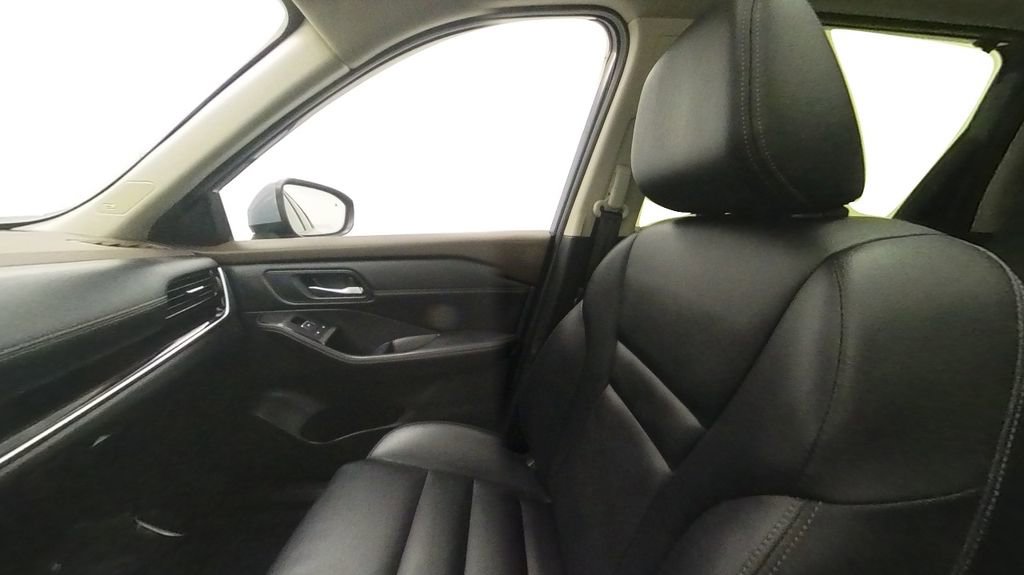 Certified 2023 Nissan Rogue SL w/ SL Premium Package image 32