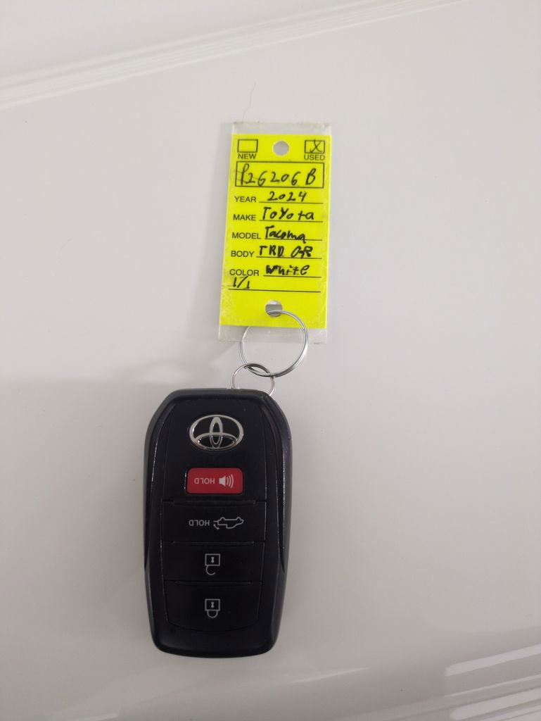 Used 2024 Toyota Tacoma TRD Off-Road w/ TRD Off Road Premium Package AWD/4WD image 31