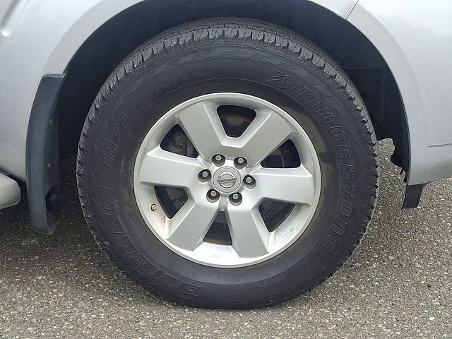 Used 2011 Nissan Pathfinder SV AWD/4WD image 27