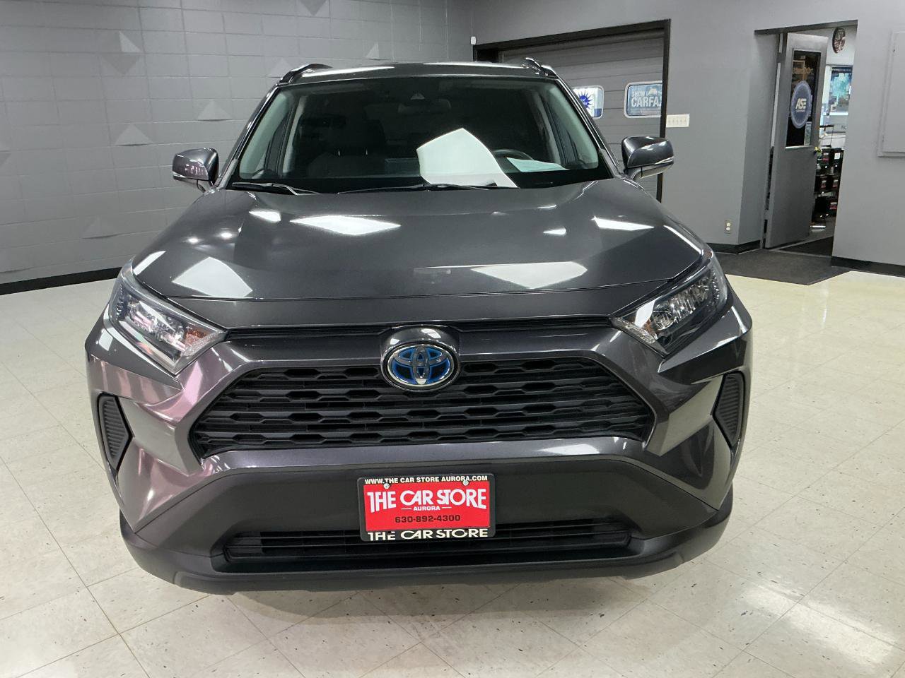 Used 2019 Toyota RAV4 LE AWD/4WD image 8