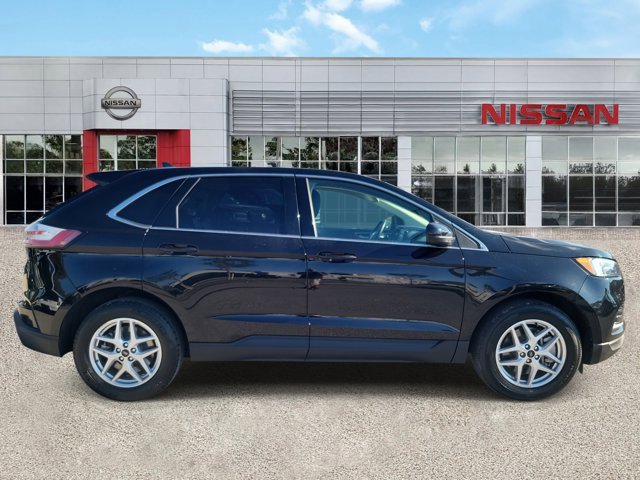 Used 2024 Ford Edge SEL image 3