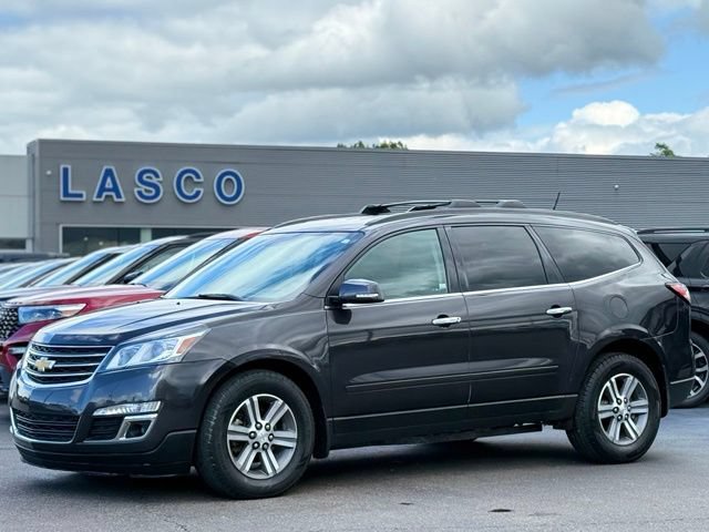 Used 2017 Chevrolet Traverse LT AWD/4WD image 1