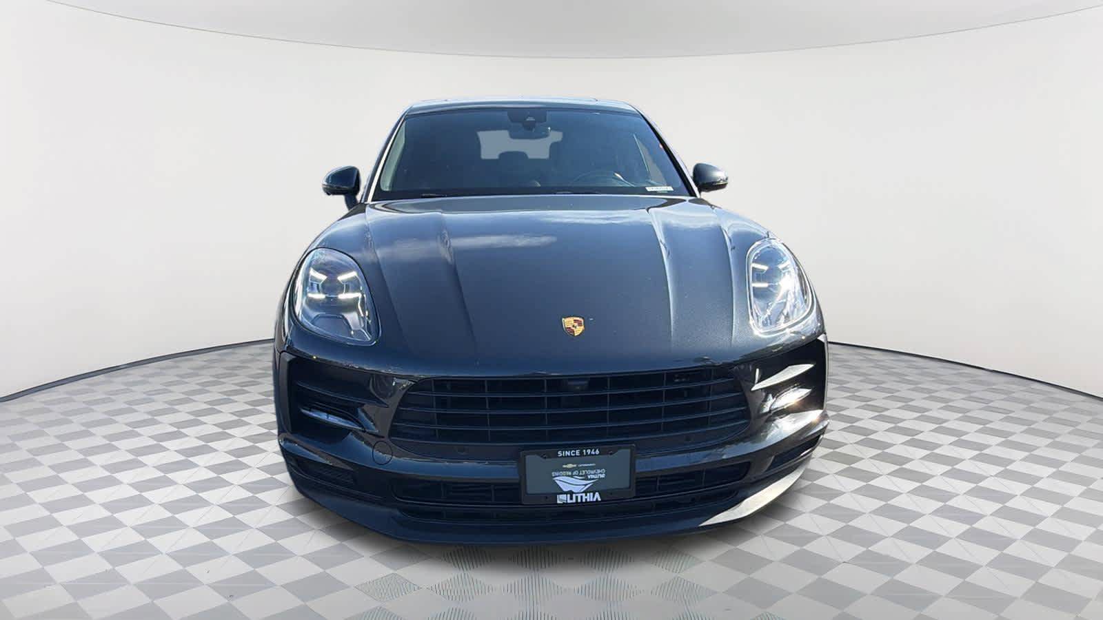 Used 2020 Porsche Macan AWD/4WD image 2