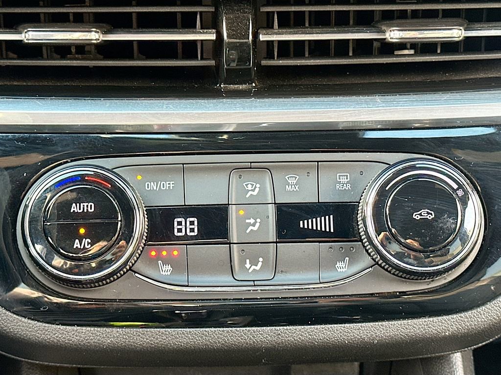 Used 2024 Buick Envista Sport Touring w/ Convenience I Package image 15