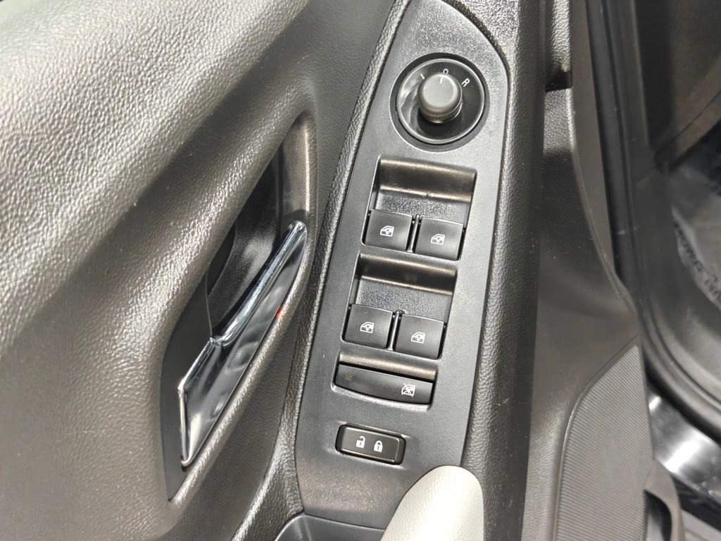 Used 2017 Chevrolet Trax LT image 38