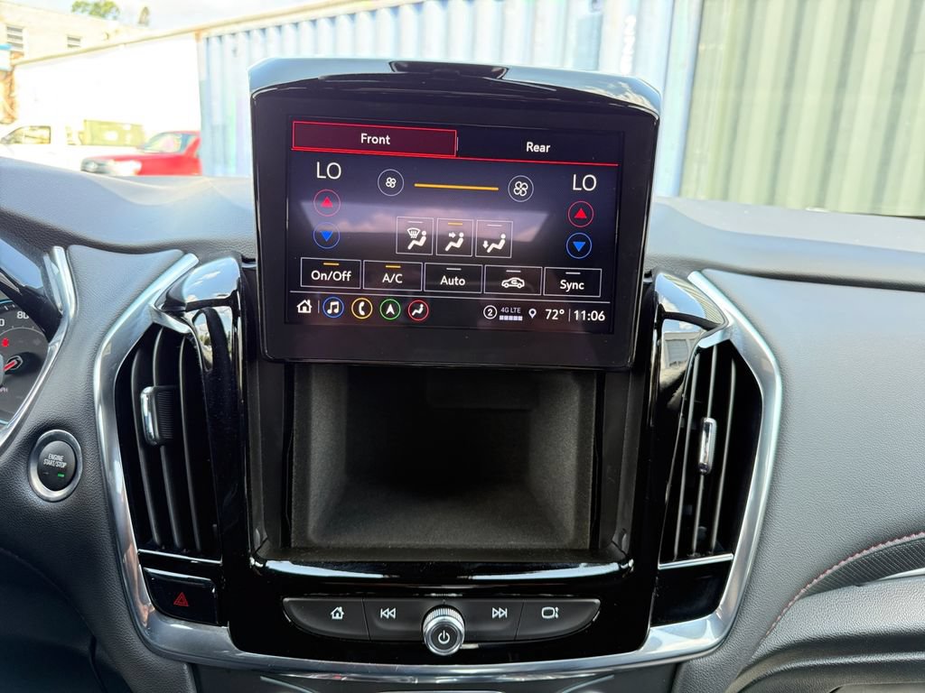 Used 2023 Chevrolet Traverse RS AWD/4WD image 17