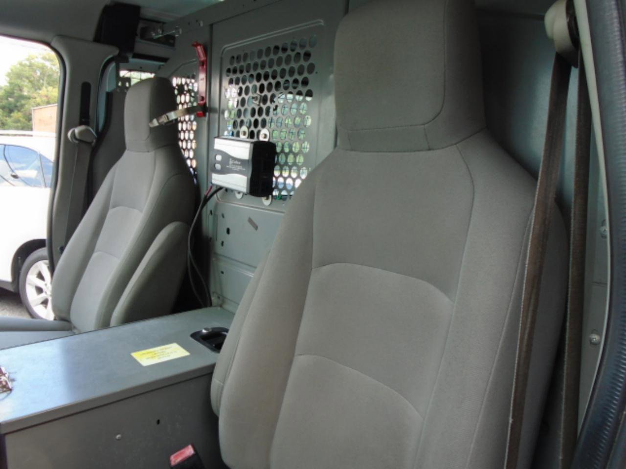 Used 2013 Ford E-250 and Econoline 250 w/ PWR Group RWD image 19