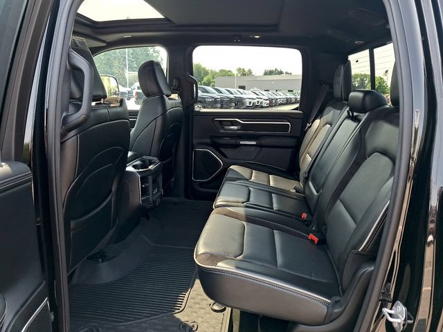 Used 2023 RAM 1500 Laramie AWD/4WD image 10