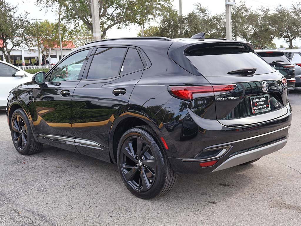 Used 2023 Buick Envision Essence w/ Sport Touring Package image 10