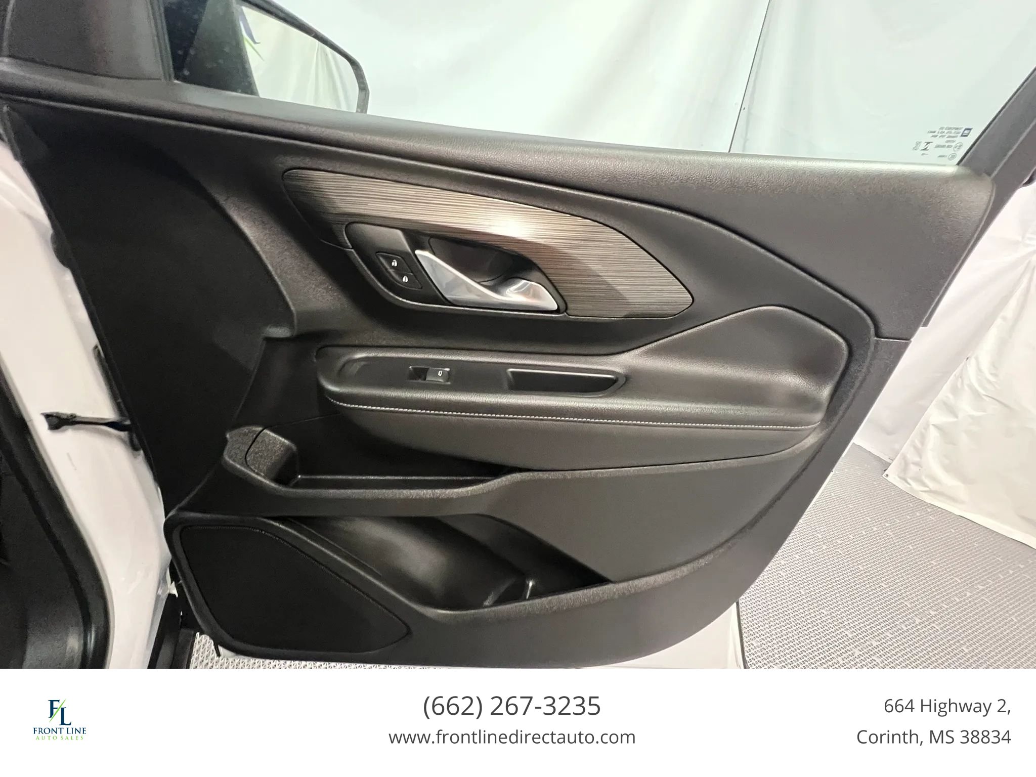 Used 2023 GMC Terrain SLE w/ Driver Convenience Package FWD image 19