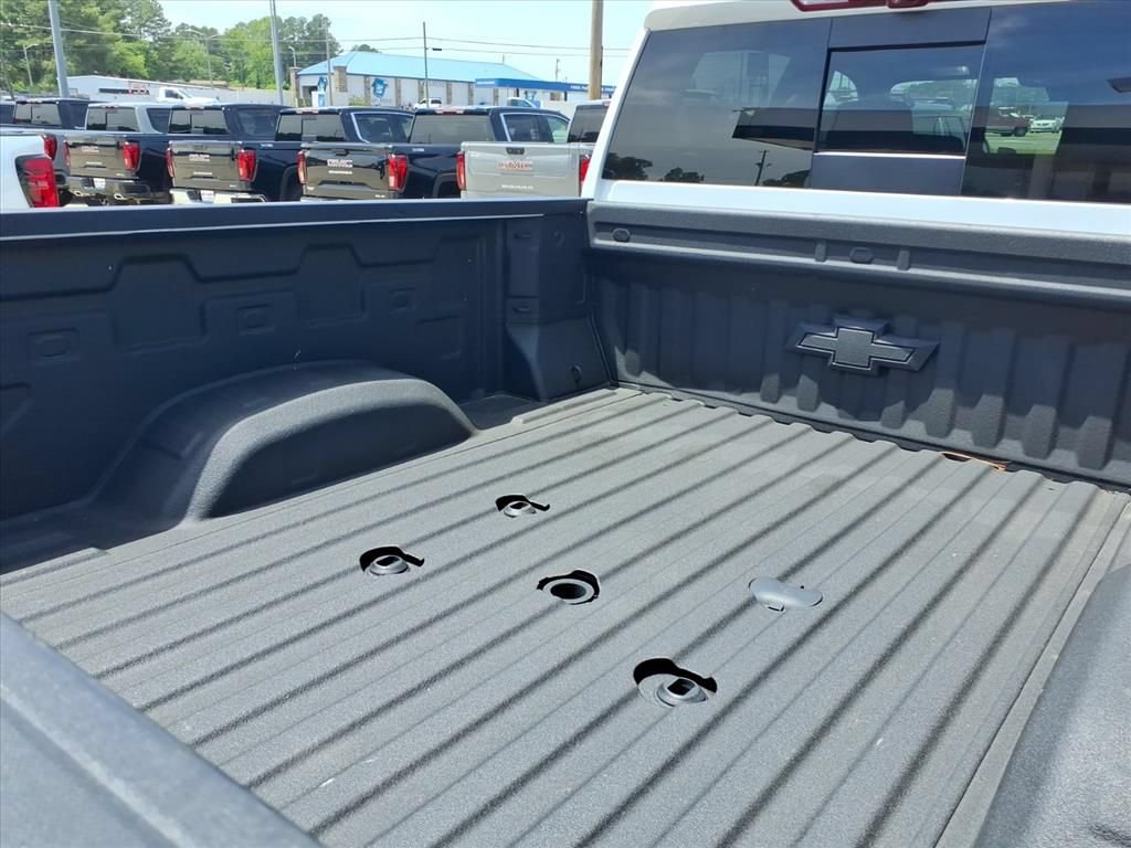 Used 2024 Chevrolet Silverado 2500 LTZ w/ LTZ Premium Package AWD/4WD image 16