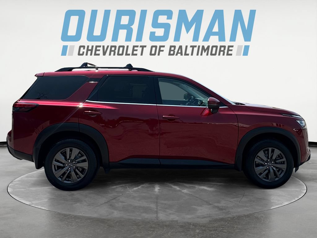 Used 2022 Nissan Pathfinder SV AWD/4WD image 7