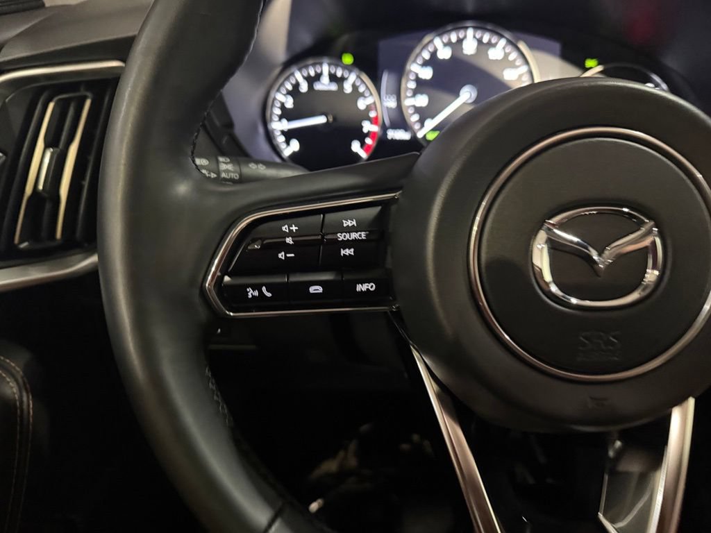 Used 2026 MAZDA CX-90 3.3 Turbo w/ Preferred Package AWD/4WD image 16