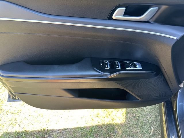 Used 2023 Kia K5 LXS FWD image 10