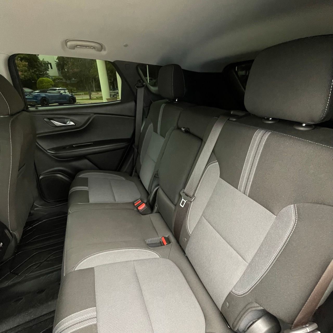 Used 2024 Chevrolet Blazer LT w/ Convenience Package FWD image 23