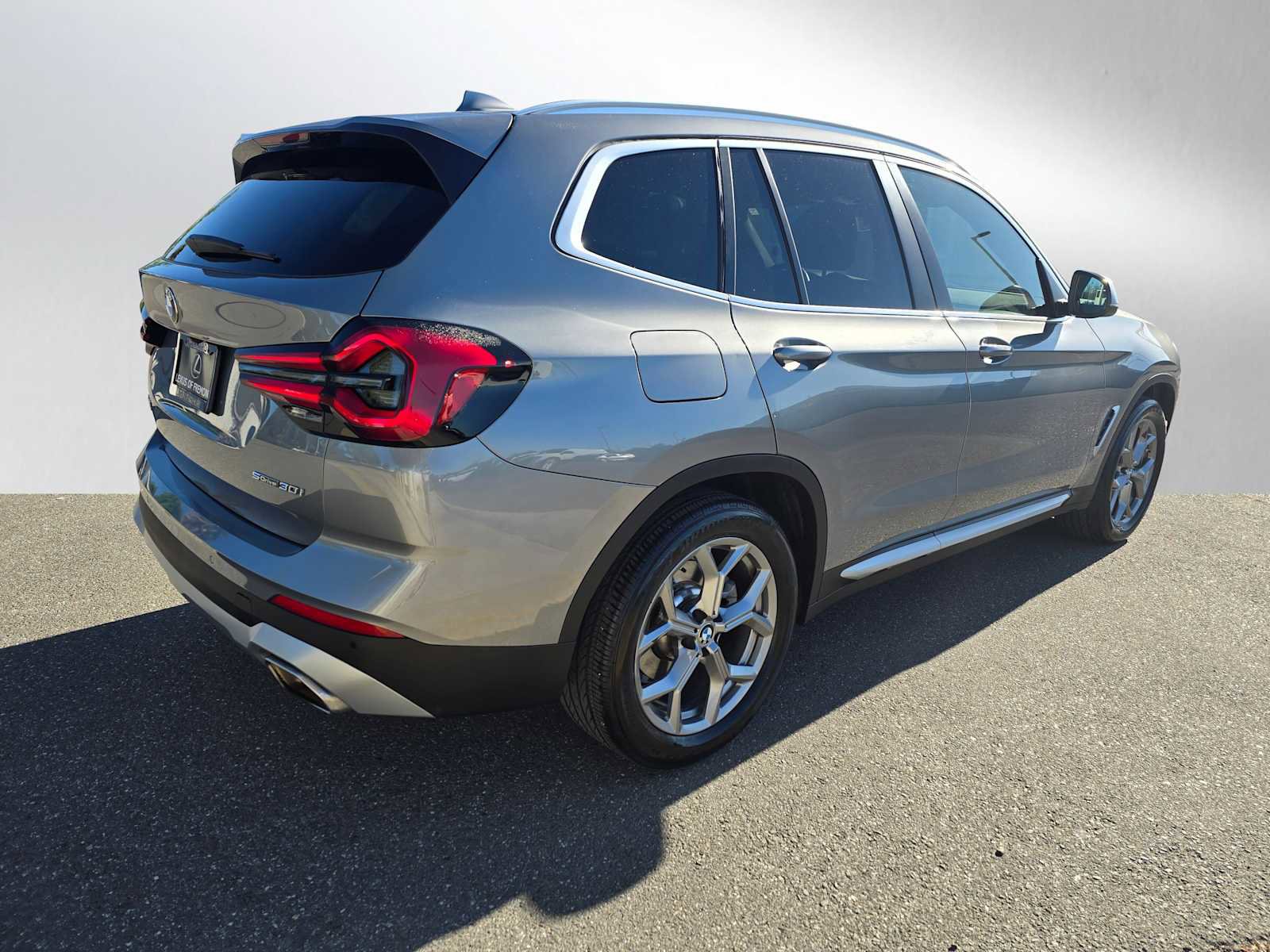 Used 2024 BMW X3 sDrive30i image 3