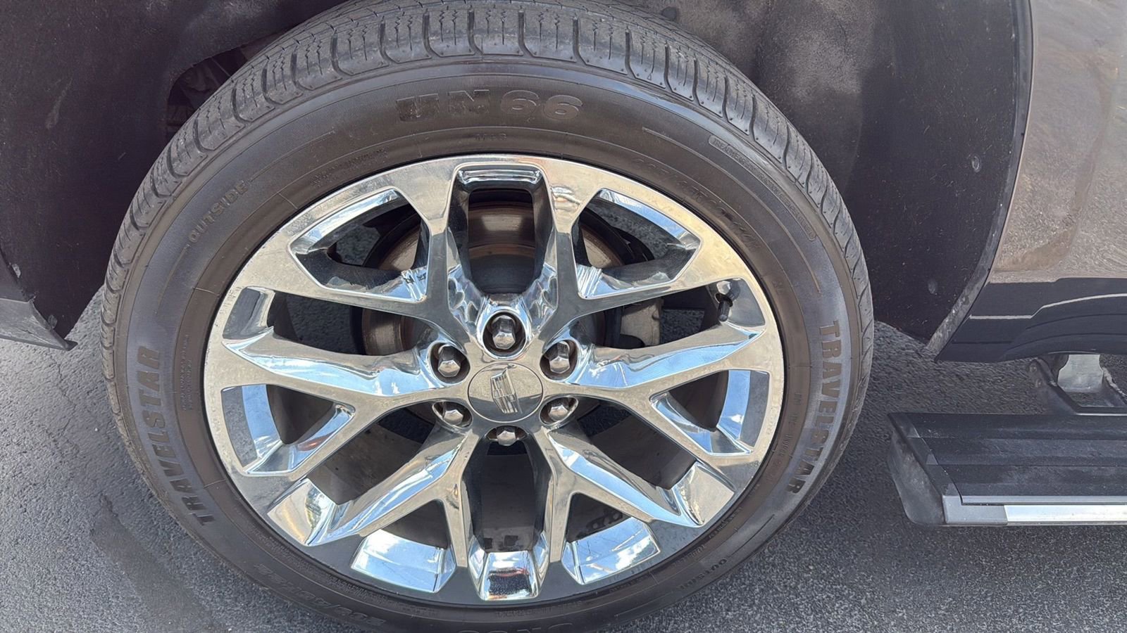 Used 2020 Cadillac Escalade Premium Luxury image 48