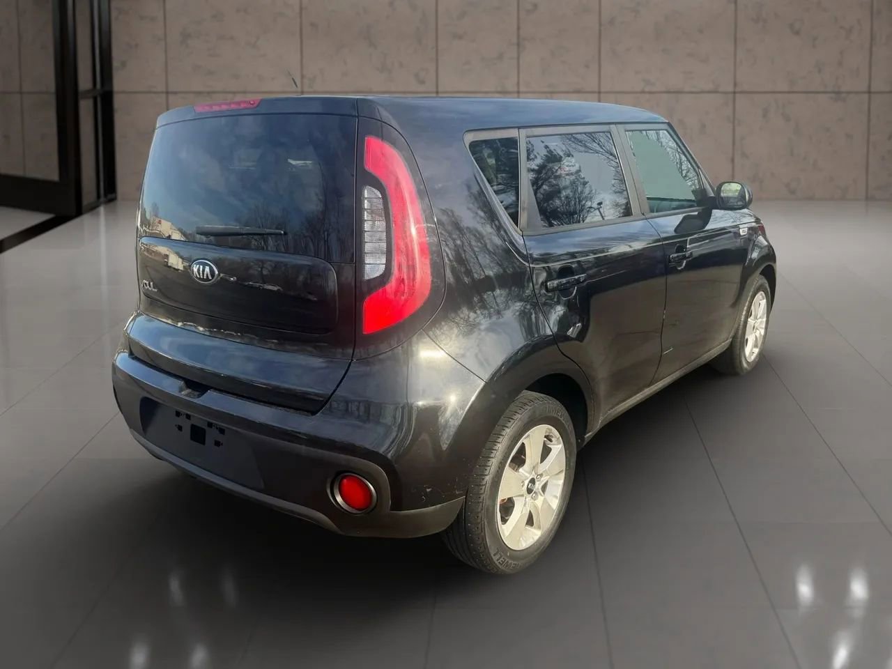 Used 2017 Kia Soul image 6