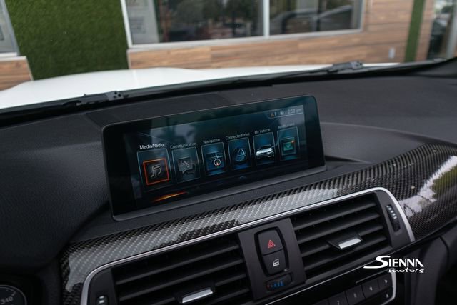 Used 2017 BMW M4 Convertible image 40