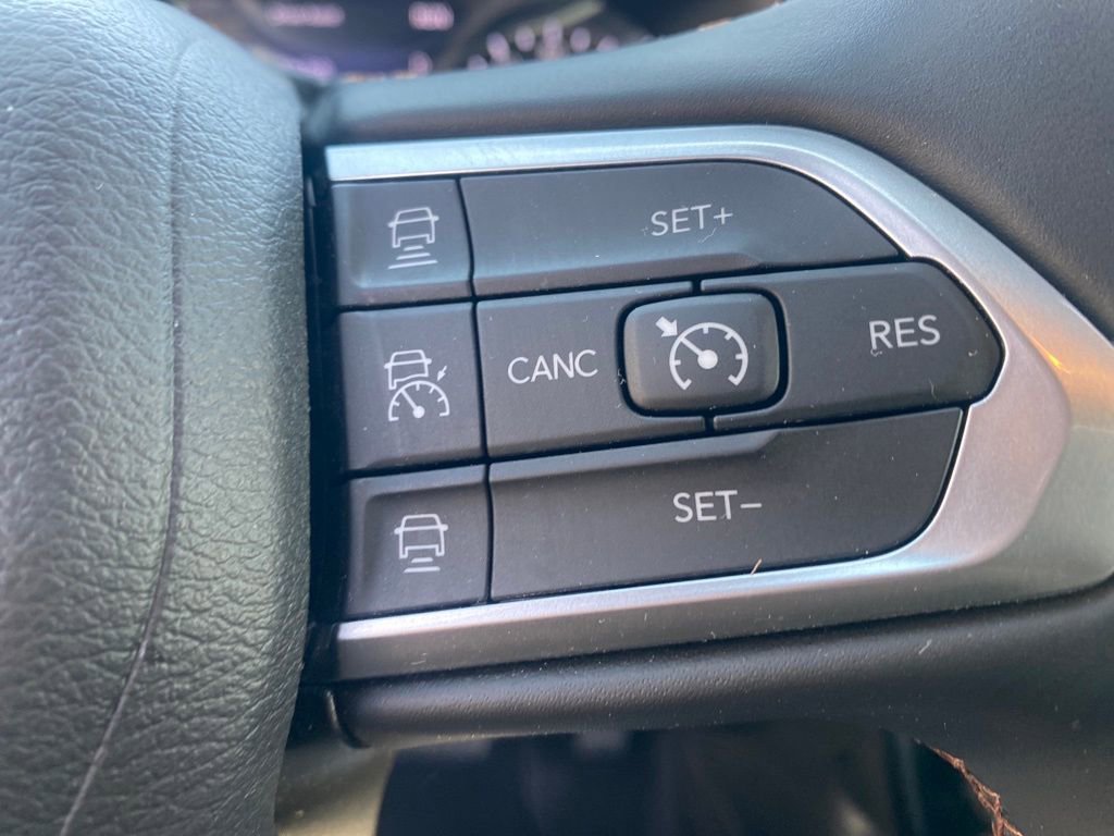 Used 2022 Jeep Compass Limited image 12