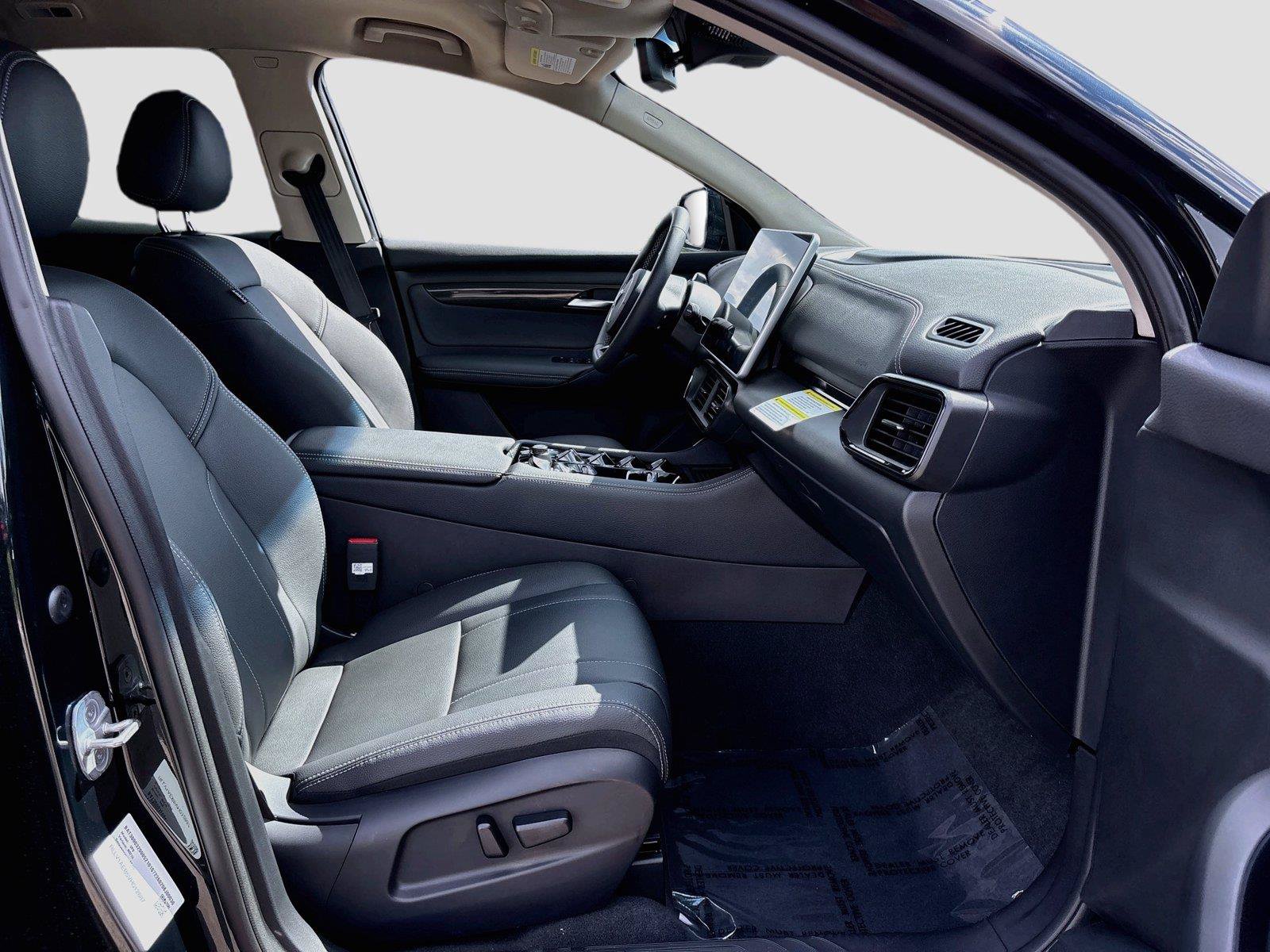 New 2027 VinFast VF 8 Eco AWD/4WD image 27