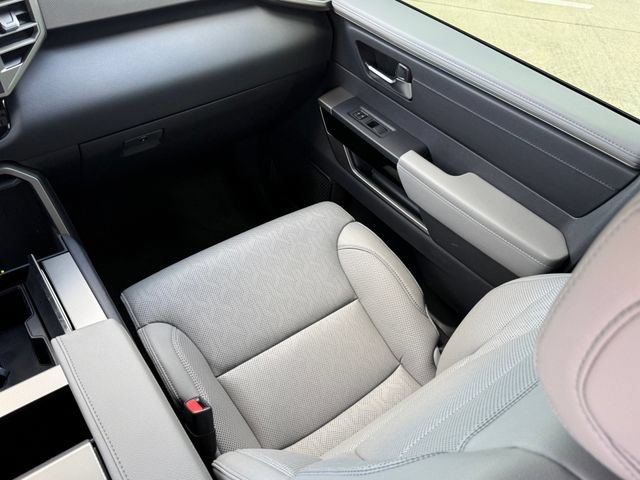 Used 2025 Toyota Sequoia Limited AWD/4WD image 25