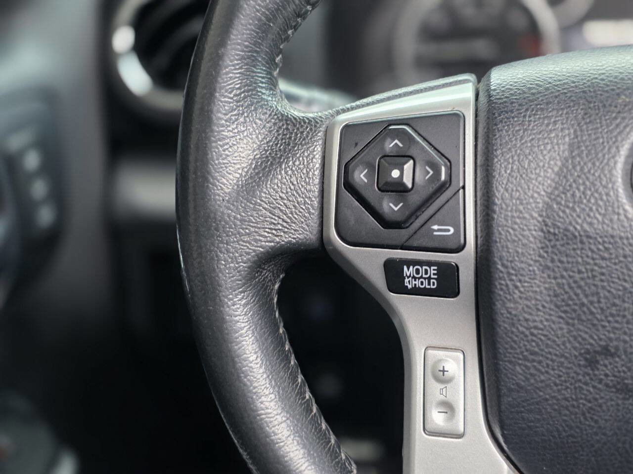 Used 2015 Toyota Tundra Platinum image 33