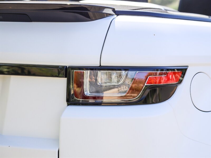 Used 2017 Land Rover Range Rover Evoque HSE Dynamic AWD/4WD image 14