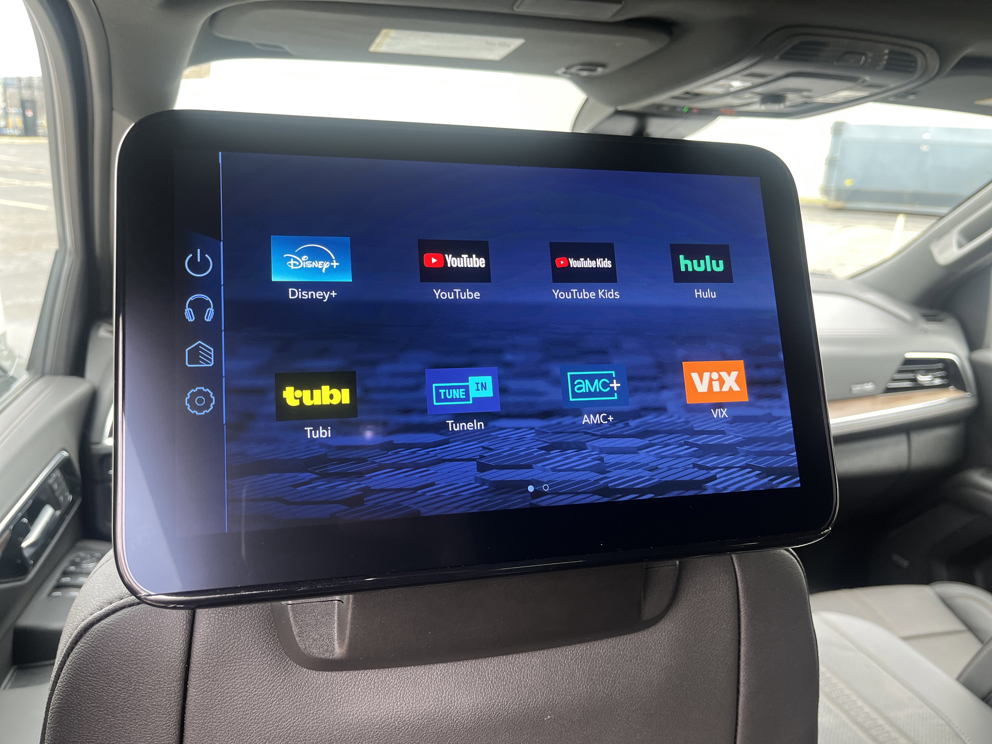 Used 2025 Chevrolet Tahoe High Country image 14