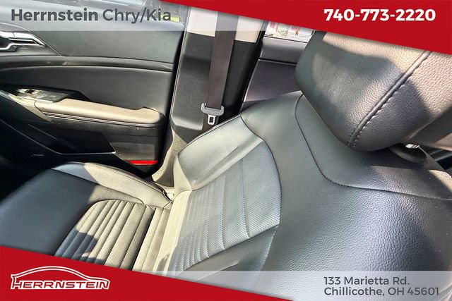 Used 2023 Kia Sportage SX AWD/4WD image 11