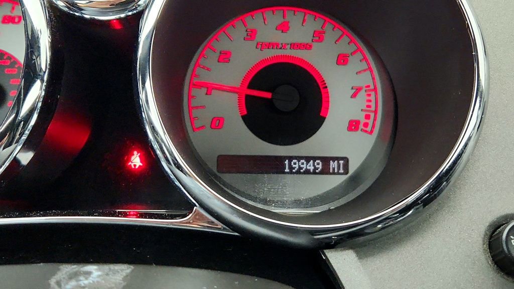 Used 2008 Pontiac Solstice Convertible w/ Premium Package image 14