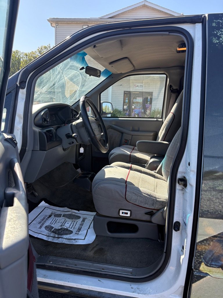 Used 1994 Ford Aerostar Extended Wagon image 9