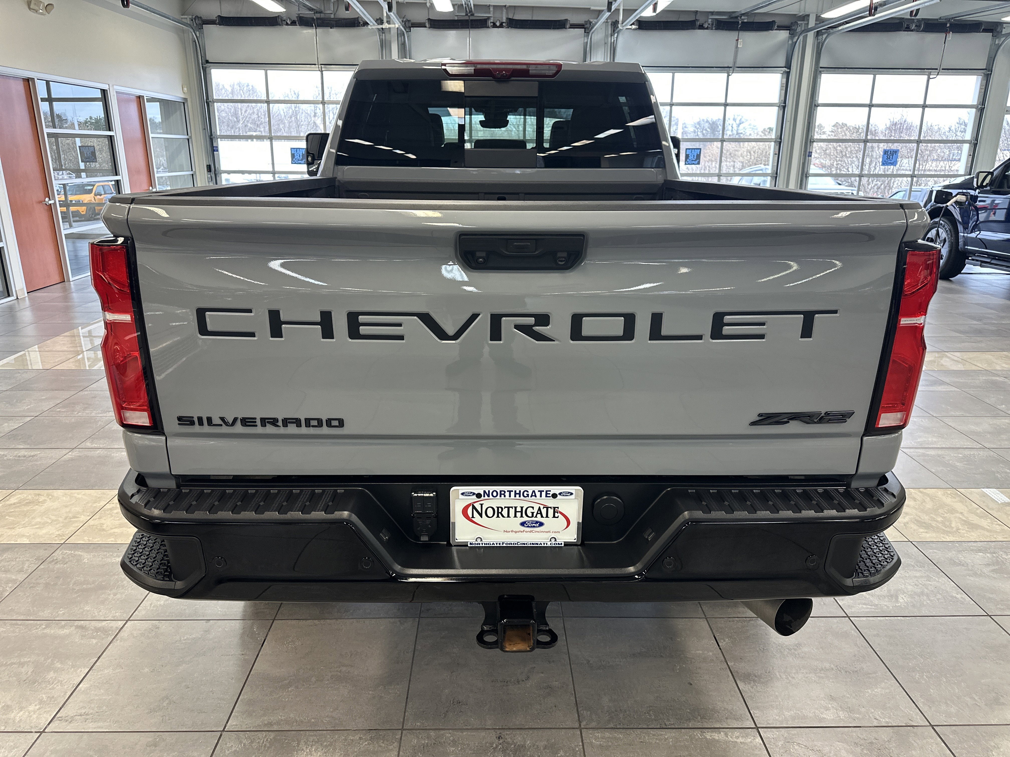 Used 2025 Chevrolet Silverado 2500 ZR2 w/ Technology Package image 15