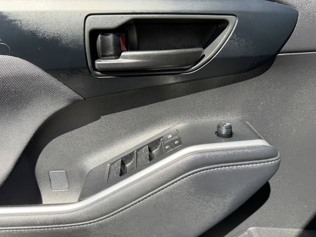 Used 2023 Toyota Highlander LE image 23